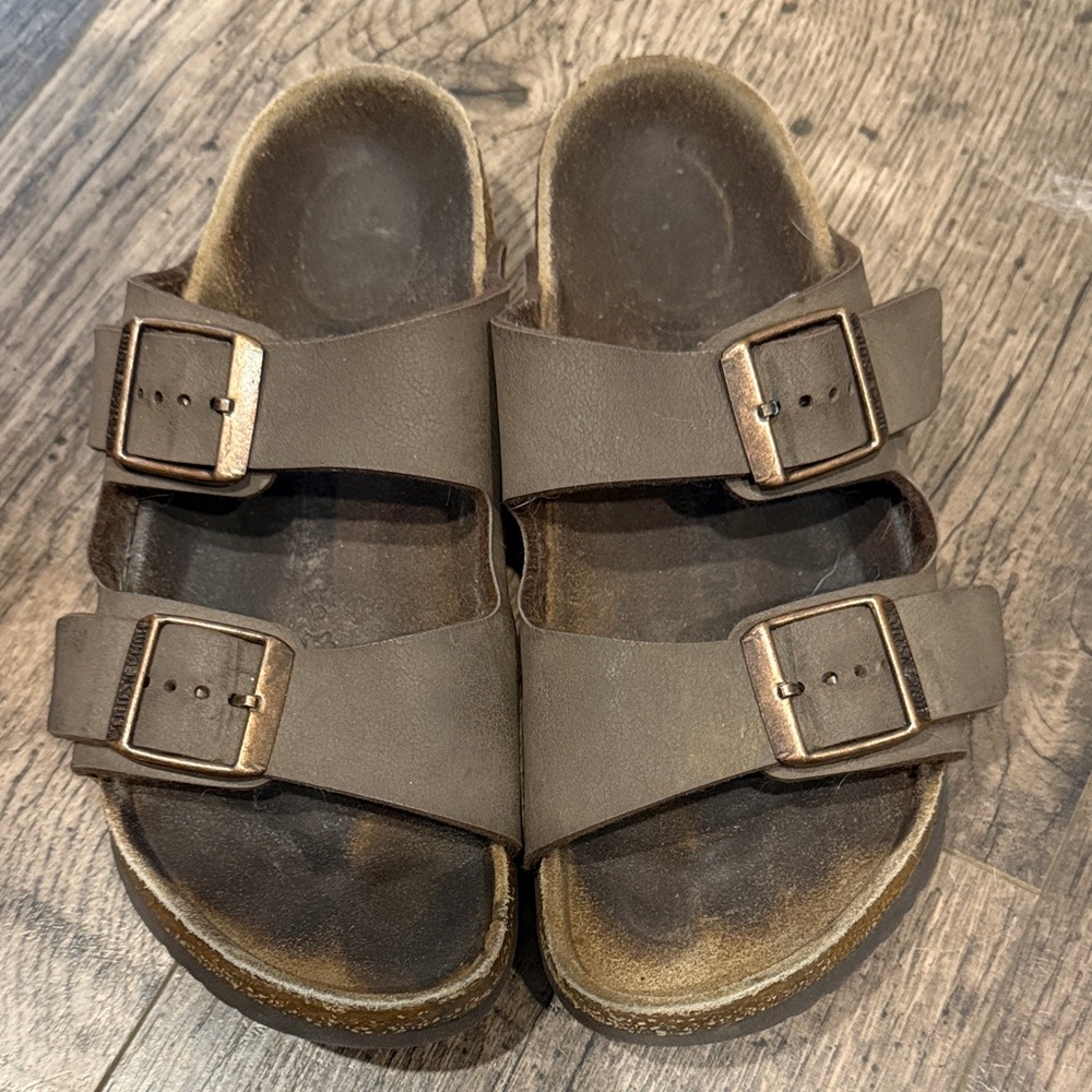 Girls Birkenstocks